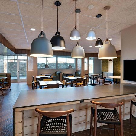 Fairfield Inn & Suites By Marriott Oskaloosa Extérieur photo